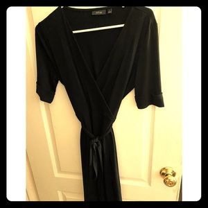 Beautiful black dress!